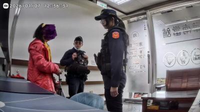 安南區民眾遭遇網路愛情詐騙，來華南當舖諮詢房屋借款，店方人員詢問後發覺有異，立即通報轄區第五分局